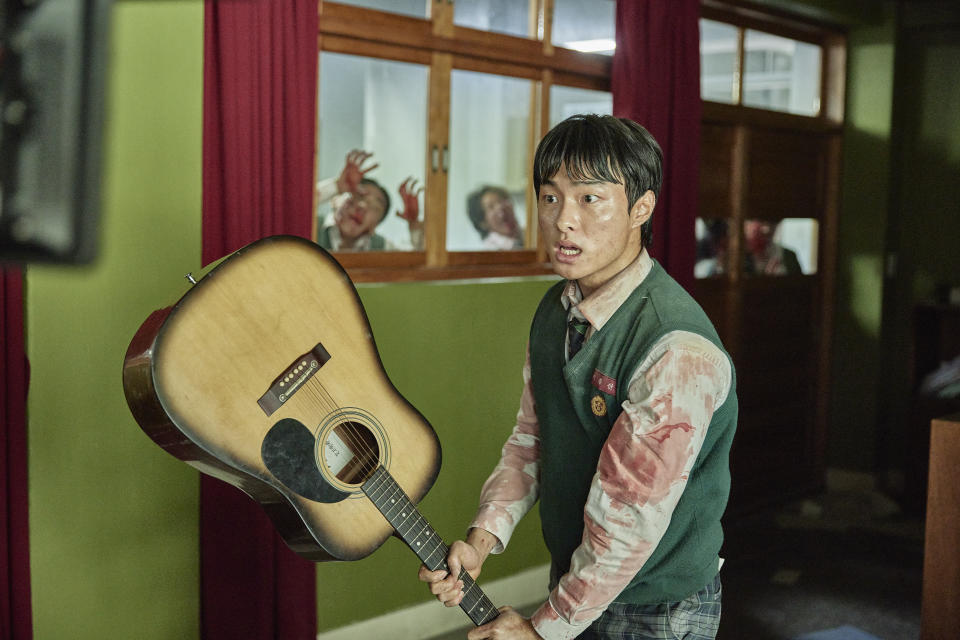 Yoon Chan-young as Lee Cheong-san in All Of Us Are Dead. (Photo: Netflix)