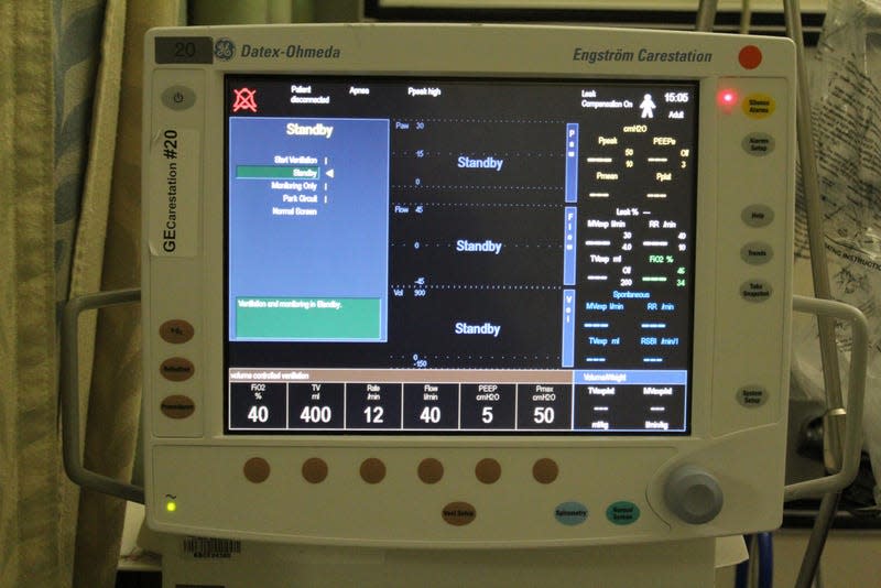 medical screen ventilator hospital