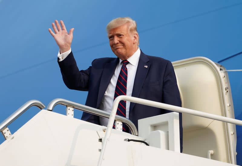 Trump arrives in Philadelphia, Pennsylvania