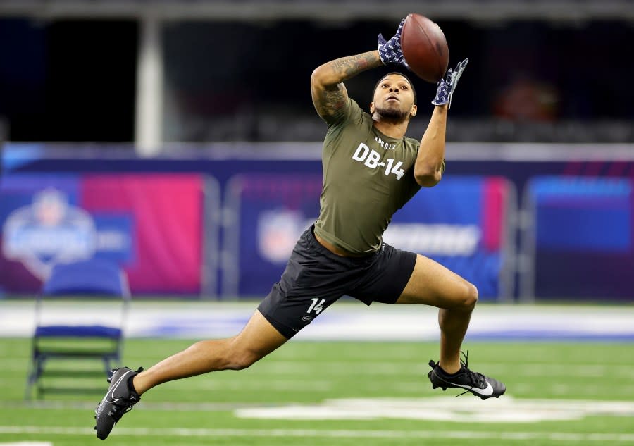 INDIANAPOLIS, INDIANA – MARCH 01: Daequan Hardy #DB14 of Penn State participates in a drill during the NFL Combine at Lucas Oil Stadium on March 01, 2024 in Indianapolis, Indiana. (Photo by Stacy Revere/Getty Images)