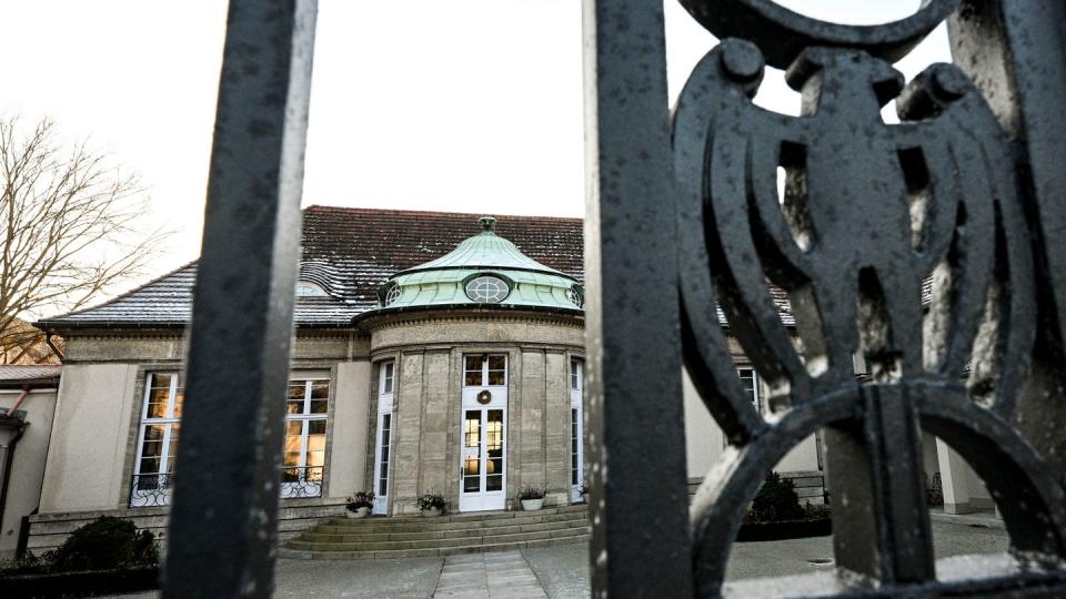 Bei einem Treffen von AfD-Politikern mit radikalen und extremen Rechten war die Rückführung der Zuwanderer ein Thema. (Bild: dpa)