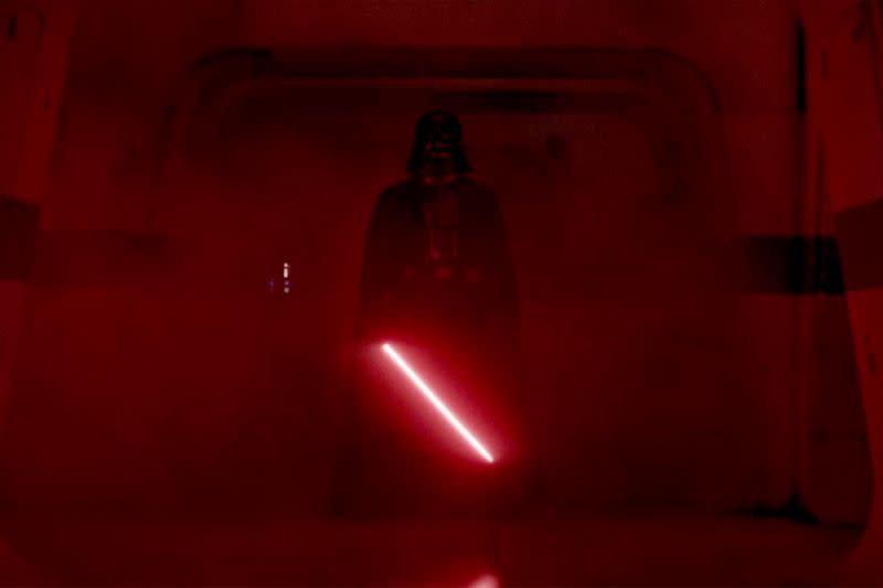 Darth Vader in der epischen Schlussszene von „Rogue One: A Star Wars Story“. (Bild: LucasFilm)