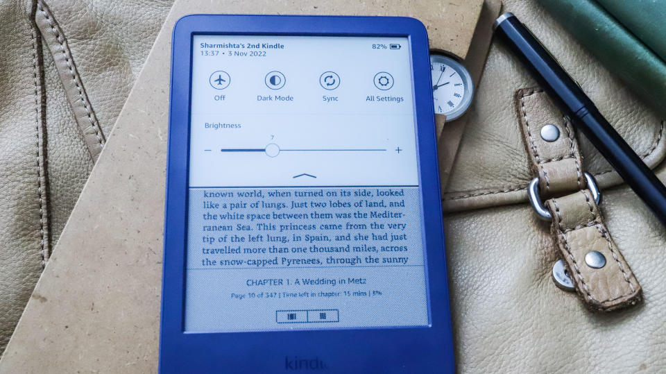 Amazon Kindle 2022 control panel on top of screen