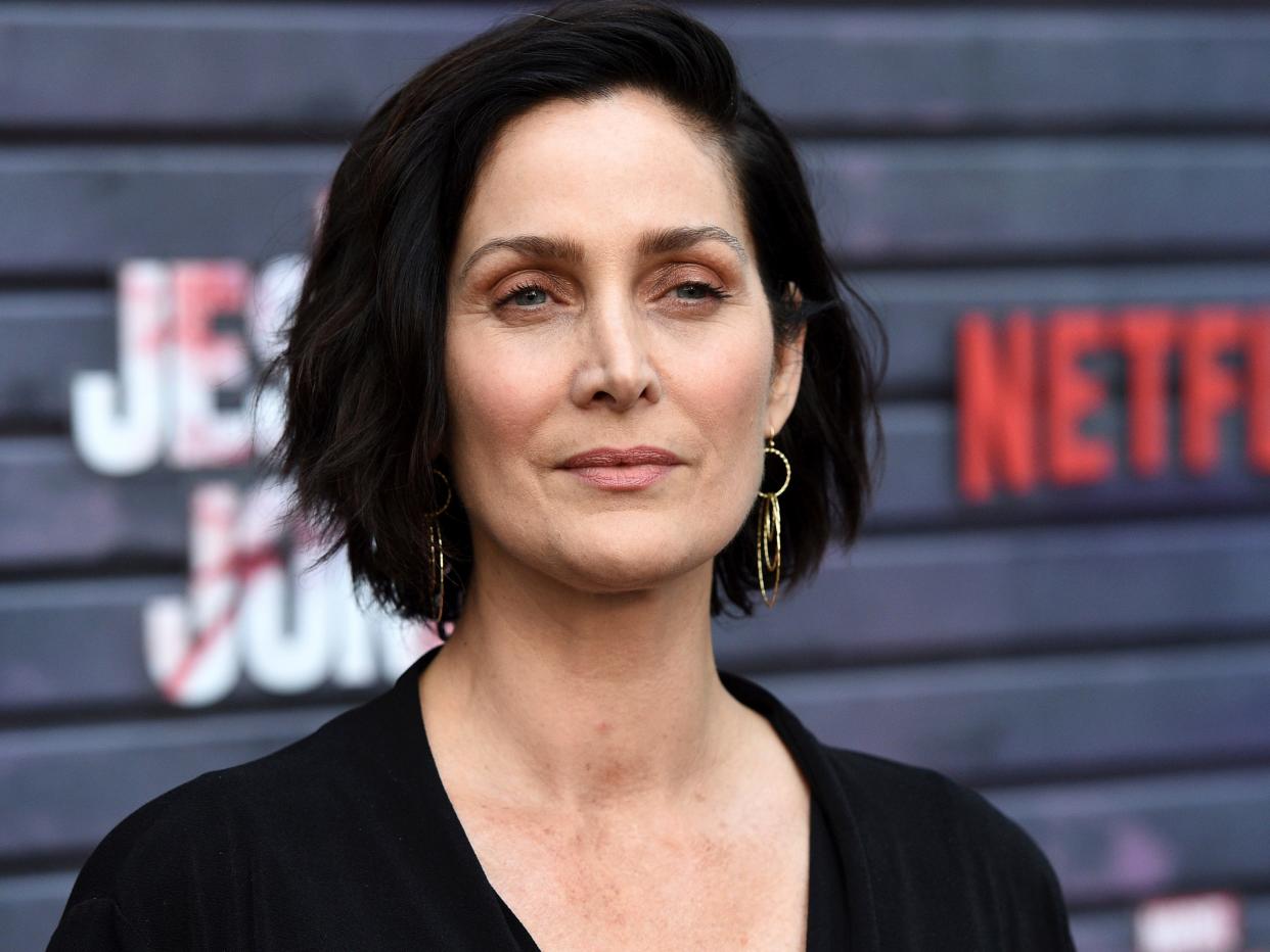 carrie anne moss