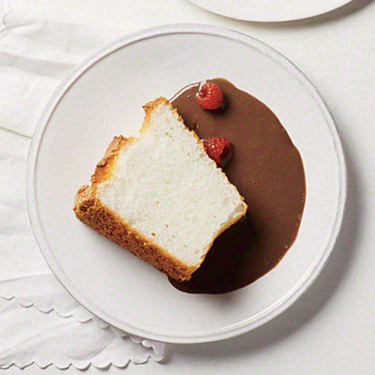 Vanilla Angel Food Cake with Chocolate Sauce