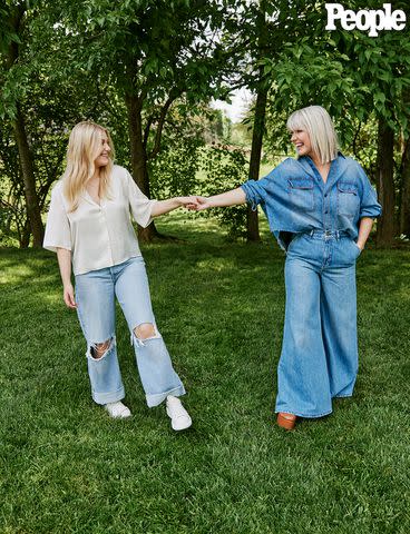 <p><a href="https://www.instagram.com/dianawking/" data-component="link" data-source="inlineLink" data-type="externalLink" data-ordinal="1">Diana King</a></p> Gracie and Natalie Grant.