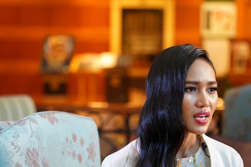 Miss Grand Myanmar, Han Lay gives an interview in Bangkok