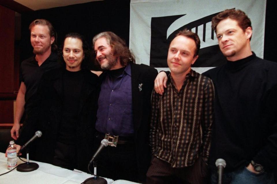 Metallica with late composer Michael Kamen, in 1999 | George Nikitin/AP/Shutterstock