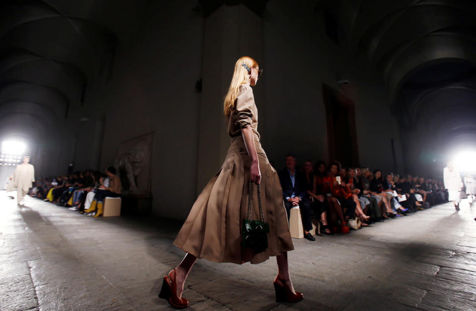 <p>A model presents a creation at the Bottega Veneta fashion show during Milan Fashion Week Spring/Summer 2017 in Milan, Italy, Sept. 24, 2016. (Photo: Alessandro Garofalo/Reuters)</p>