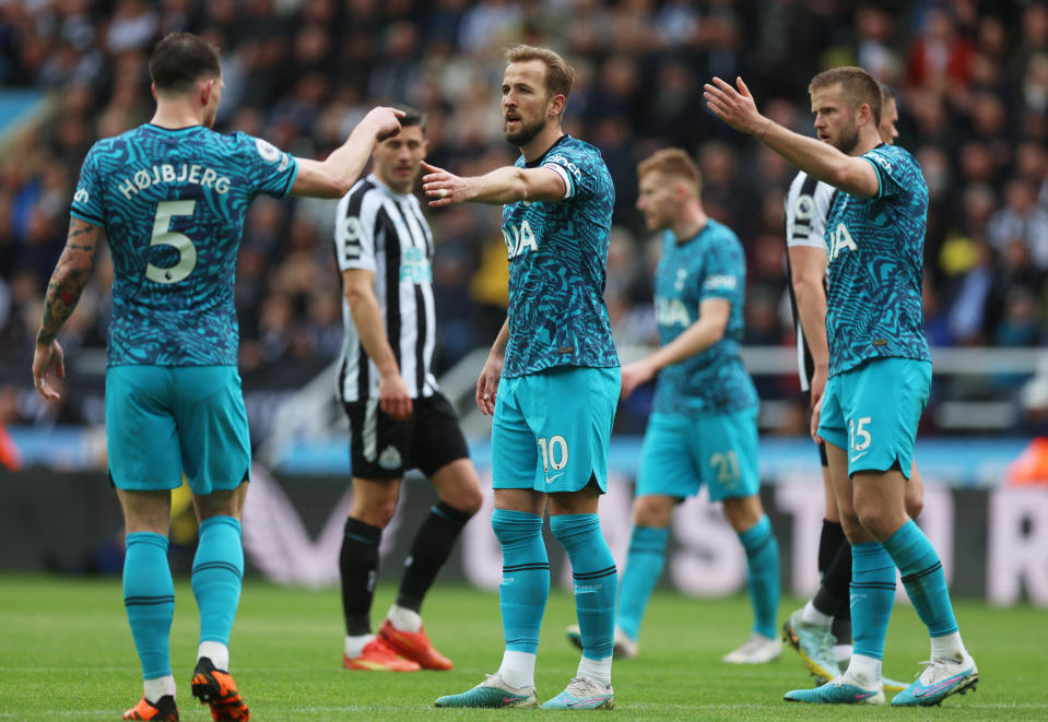 Soccer Football - Premier League - Newcastle United v Tottenham Hotspur - St James' Park, Newcastle, Britain - April 23, 2023 Tottenham Hotspur's Harry Kane, Pierre-Emile Hojbjerg and Eric Dier Action Images via Reuters/Lee Smith EDITORIAL USE ONLY. No use with unauthorized audio, video, data, fixture lists, club/league logos or 'live' services. Online in-match use limited to 75 images, no video emulation. No use in betting, games or single club /league/player publications.  Please contact your account representative for further details.