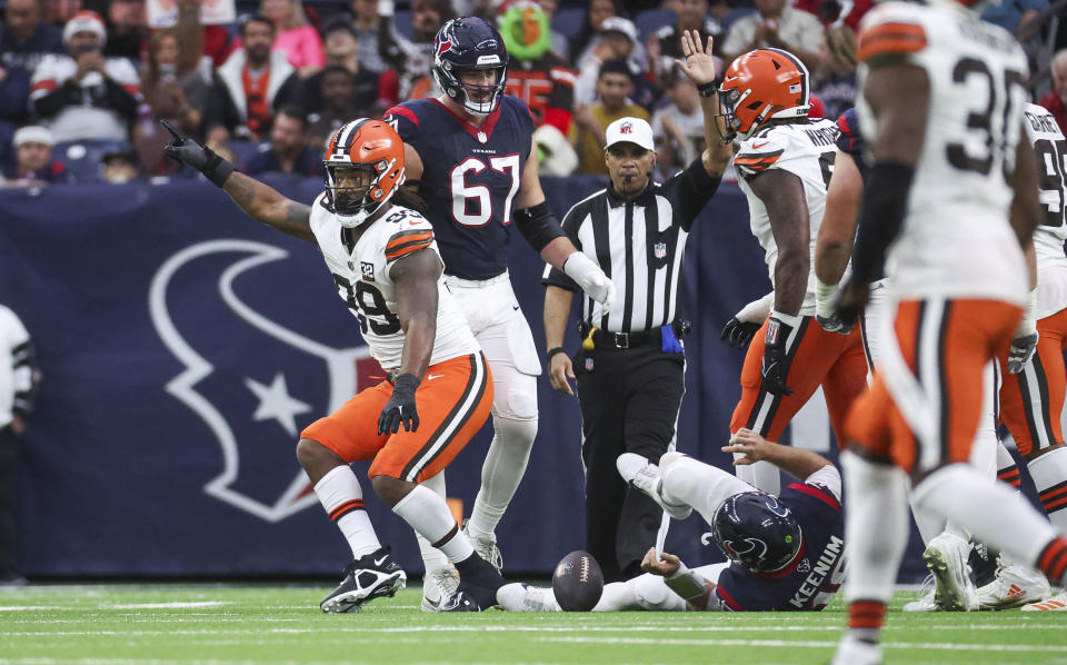 Browns Za'Darius Smith Myles Garrett Texans