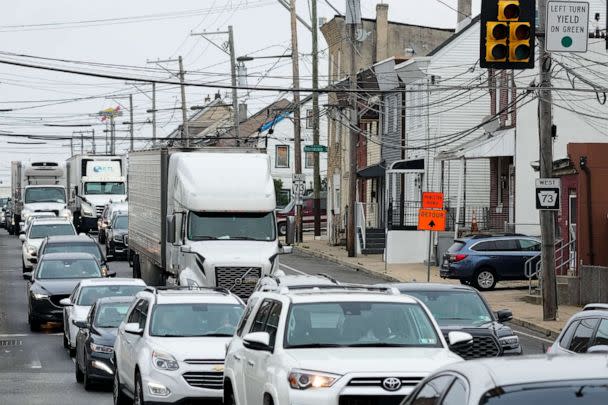 PHOTO: Traffic creeps along on a detour in Philadelphia, June 12, 2023. (Matt Rourke/AP)