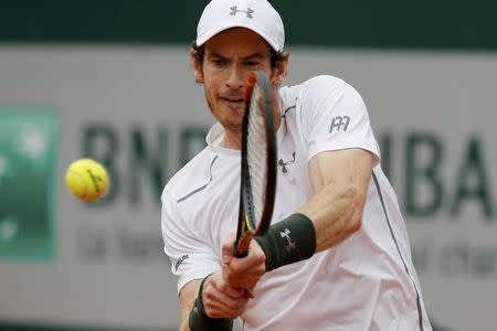 Tennis - French Open - Roland Garros - John Isner of the U.S. v Andy Murray of Britain - Paris, France - 29/05/16. Andy Murray returns. REUTERS/Pascal Rossignol