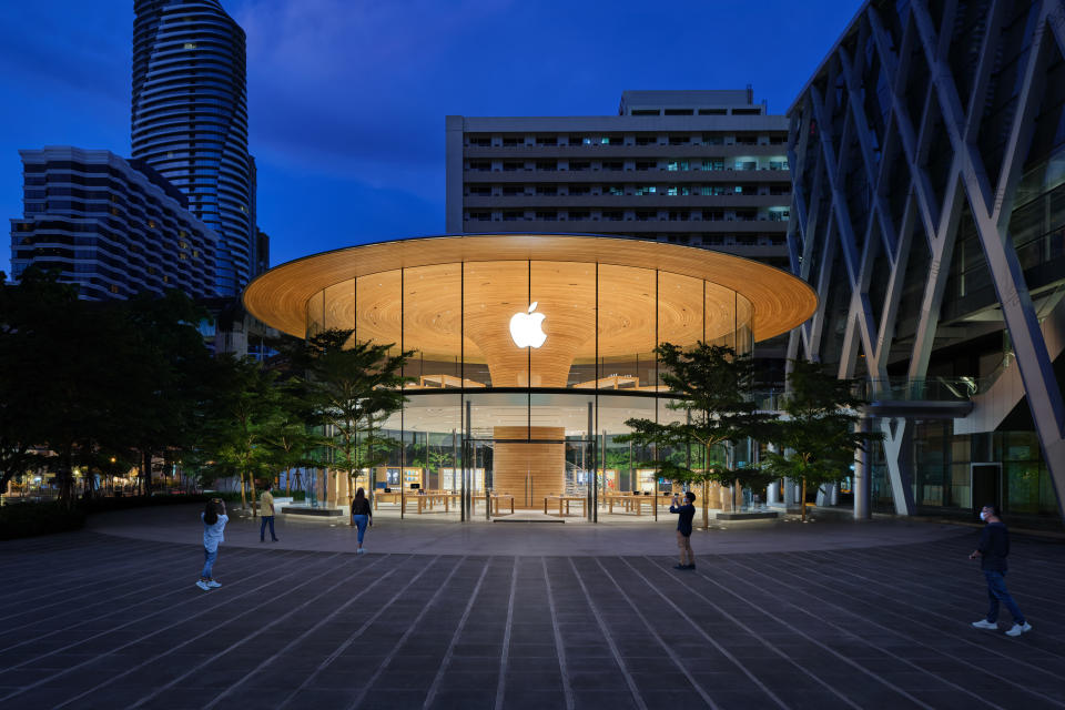 Apple Store:  Der Strahlkraft des Apfels (Foto: © Apple)