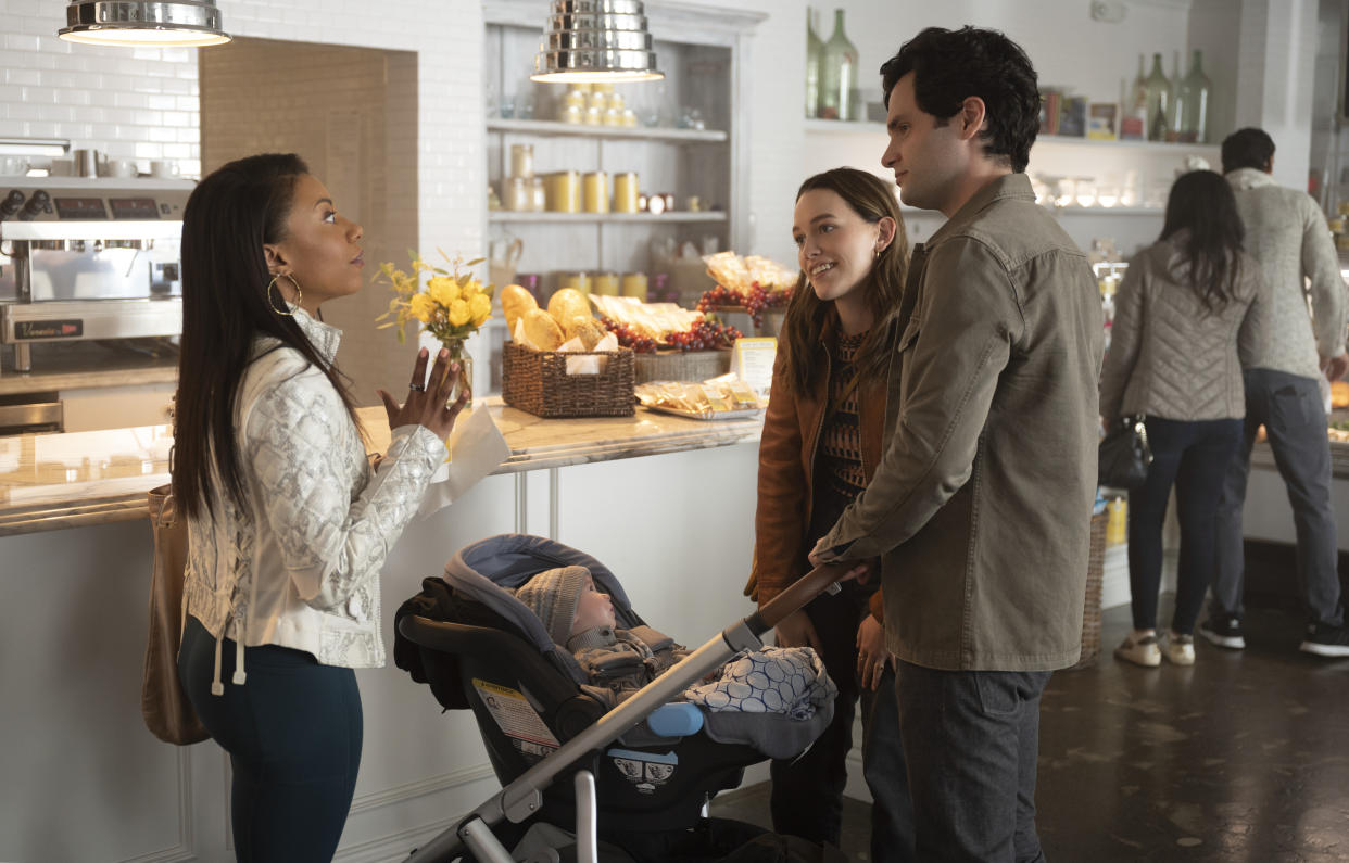 YOU (L to R) SHALITA GRANT as SHERRY CONRAD, VICTORIA PEDRETTI as LOVE QUINN, and PENN BADGLEY as JOE GOLDBERG in episode 301 of YOU Cr. JOHN P. FLEENOR/NETFLIX © 2021