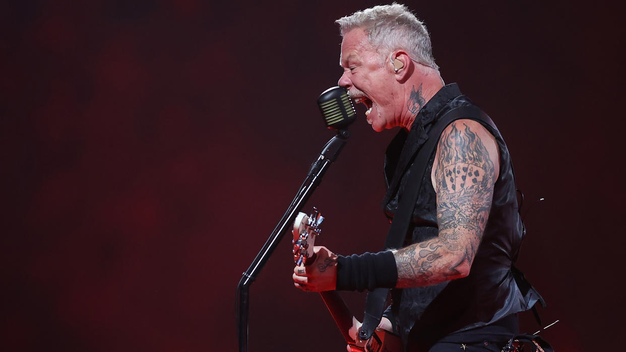  James Hetfield of Metallica performs at State Farm Stadium on September 01, 2023 in Glendale, Arizona. 