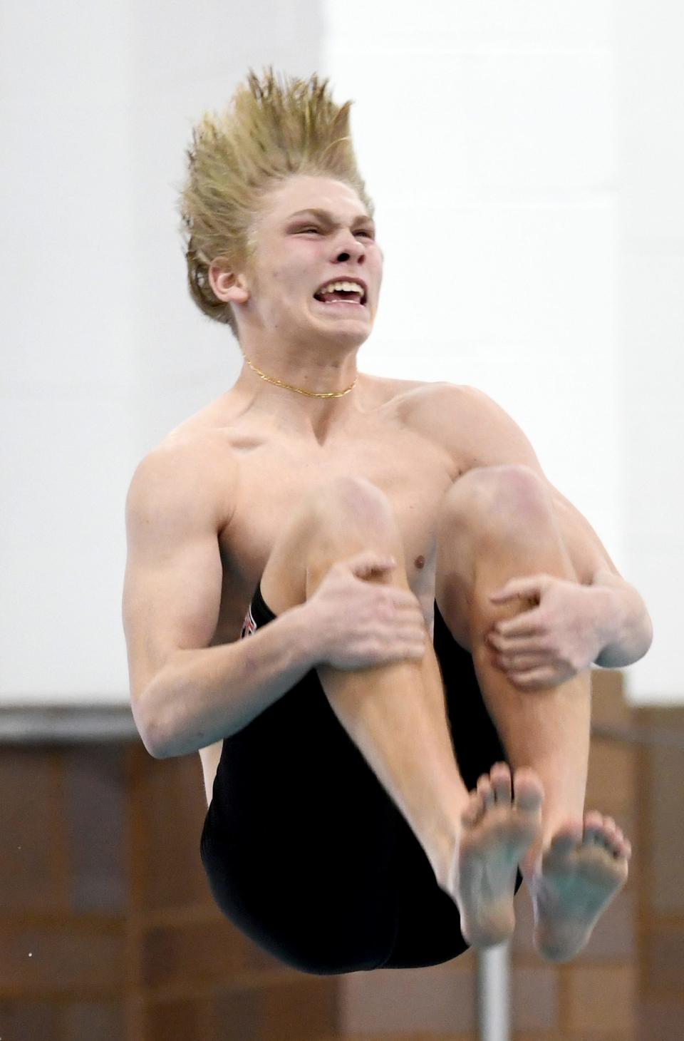 Kent Roosevelt diver Parker D'Sidocky competes at last year's state meet.