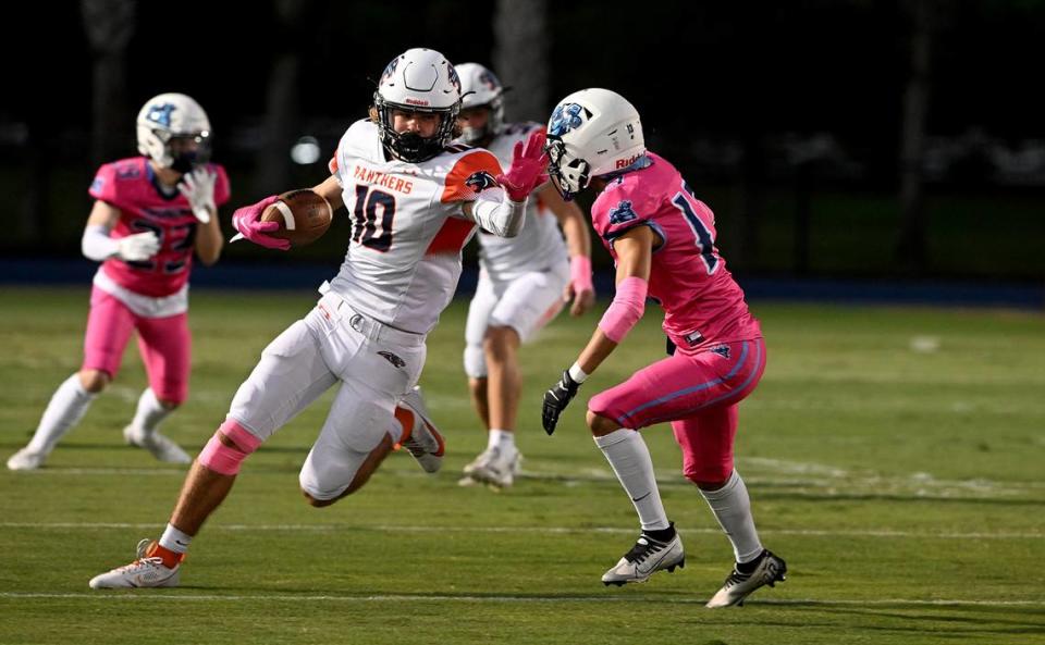 Bradenton Christian’s Ben Bradshaw runs the ball at the Out of Door Academy field on Friday, Oct. 20, 2023.