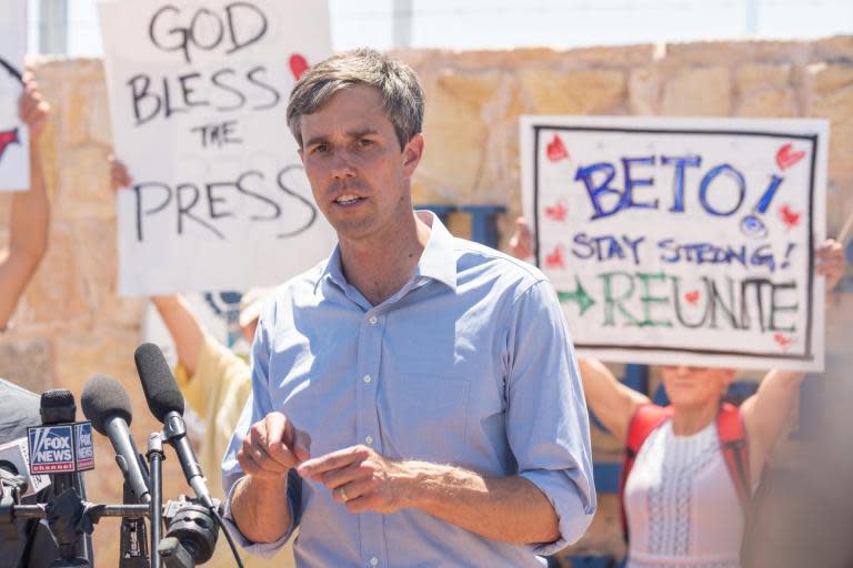 Beto O’Rourke breaks fundraising records in 2020 race, beating Bernie Sanders