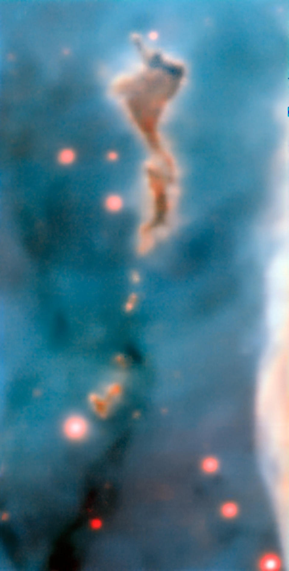 Esta imagen fue tomada con el instrumento MUSE, instalado en el Very Large Telescope de ESO, y muestra la región R37 dentro de la nebulosa de Carina, a 7.500 años luz de distancia. (ESO/A. McLeod)