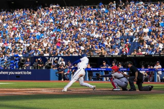 Boston Red Sox complete 4-game sweep of Toronto Blue Jays