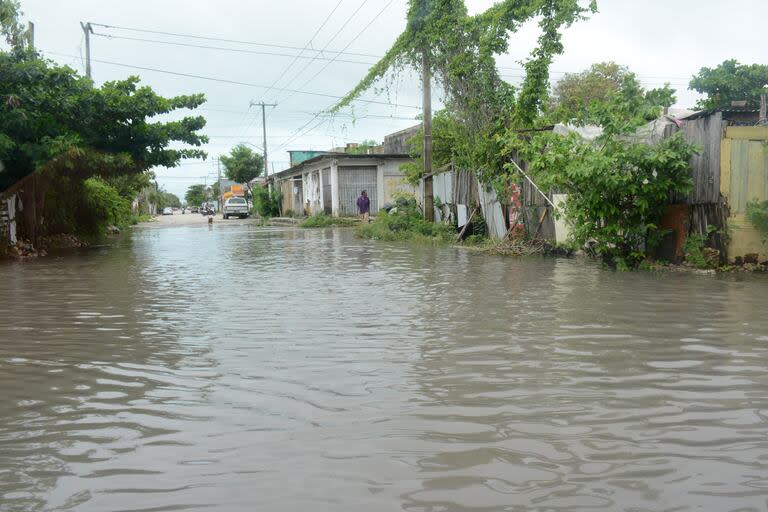 Una zona inundada después de la llegada del huracán Beryl.