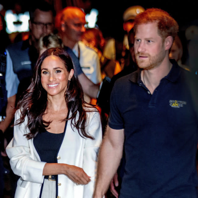 Harry y Meghan desean salud y curación tras su diagnóstico de cáncer credit:Bang Showbiz