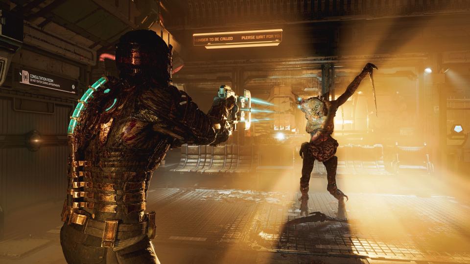 Dead Space remake screenshot Slasher in lighting