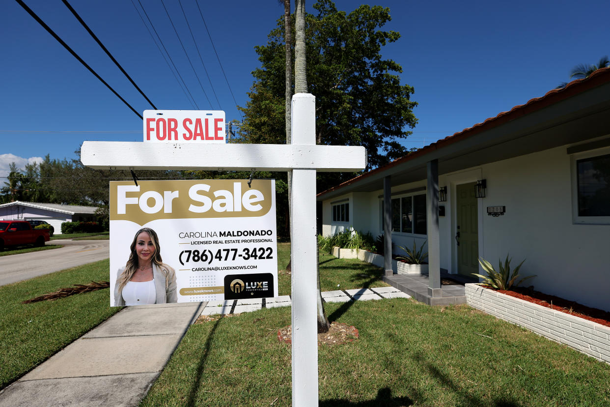 HOLLYWOOD, FLORIDA - OCTOBER 27:  A &#39;For Sale&#39; sign is posted in front of a single family home on October 27, 2022 in Hollywood, Florida. The rate on the average 30-year fixed mortgage hit 7.08%, up from 6.94% the week prior, according to Freddie Mac. Mortgage rates surpassed 7% for the first time since April 2002. (Photo by Joe Raedle/Getty Images)