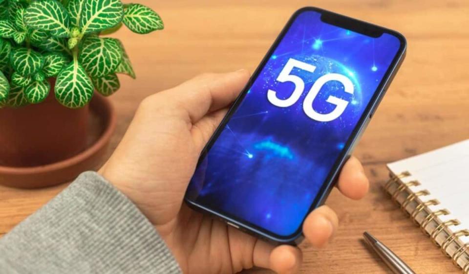 Conozca algunas alternativas de celulares 5G con precios de menos de $1 millón en Colombia. Foto: tomada de Freepik