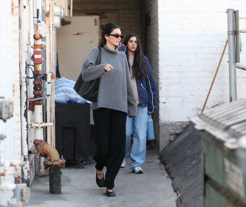 los angeles, ca   december 06 kendall jenner is seen on december 06, 2022 in los angeles, california photo by bellocqimagesbauer griffingc images