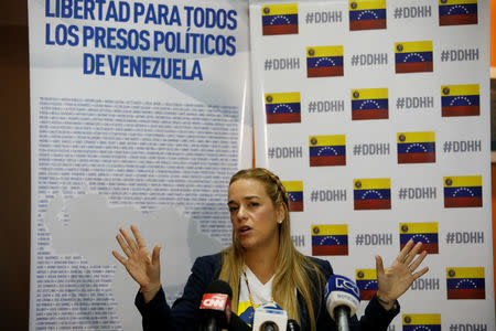 Lilian Tintori, wife of opposition leader Leopoldo Lopez, speaks during a meeting with foreign correspondents in Caracas, Venezuela, August 29, 2017. REUTERS/Andres Martinez Casares/Files
