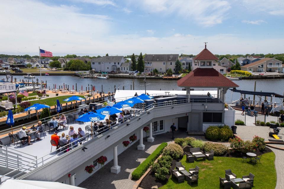 Outdoor dining at The Waterfront in Lacey.