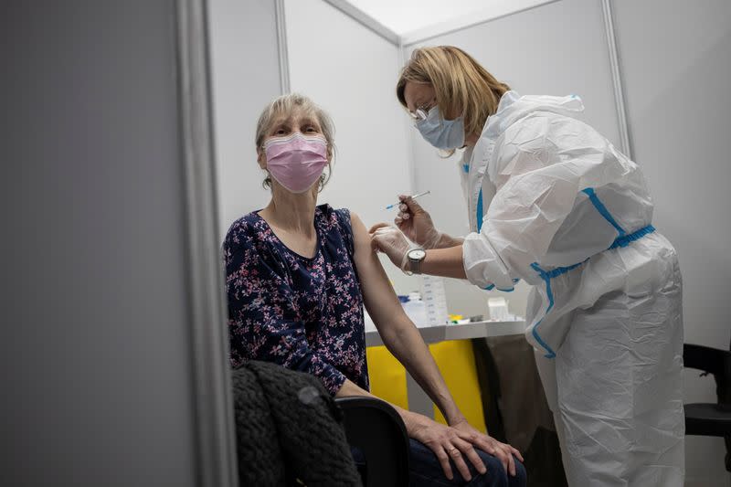 Serbians flock to receive COVID-19 vaccines and discount vouchers