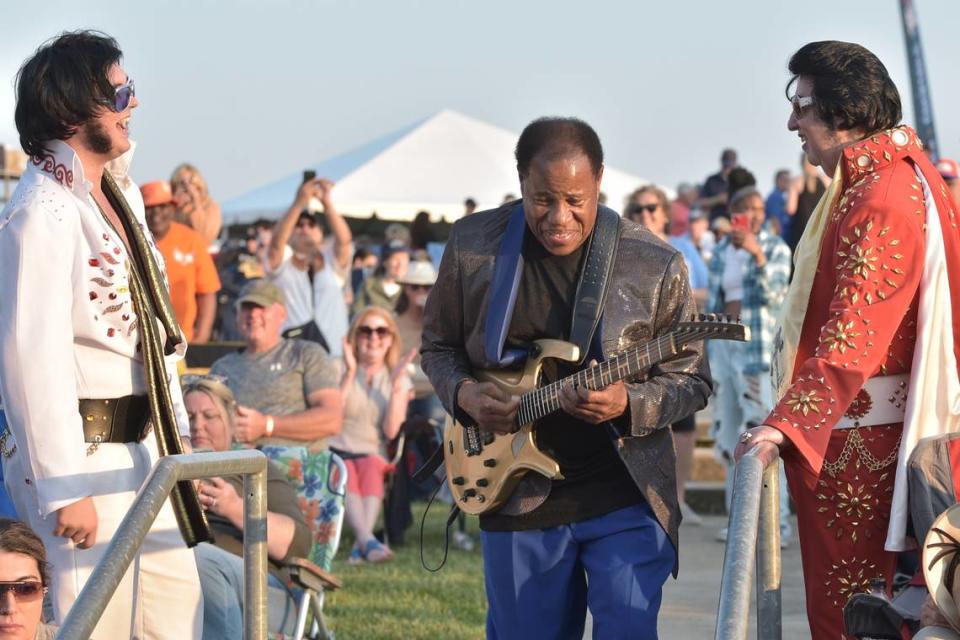 Lexington blues guitarist Tee Dee Young will again play the Bluegrass BBQ Fest at Moondance. No word on whether the Elvises will be in attendance.