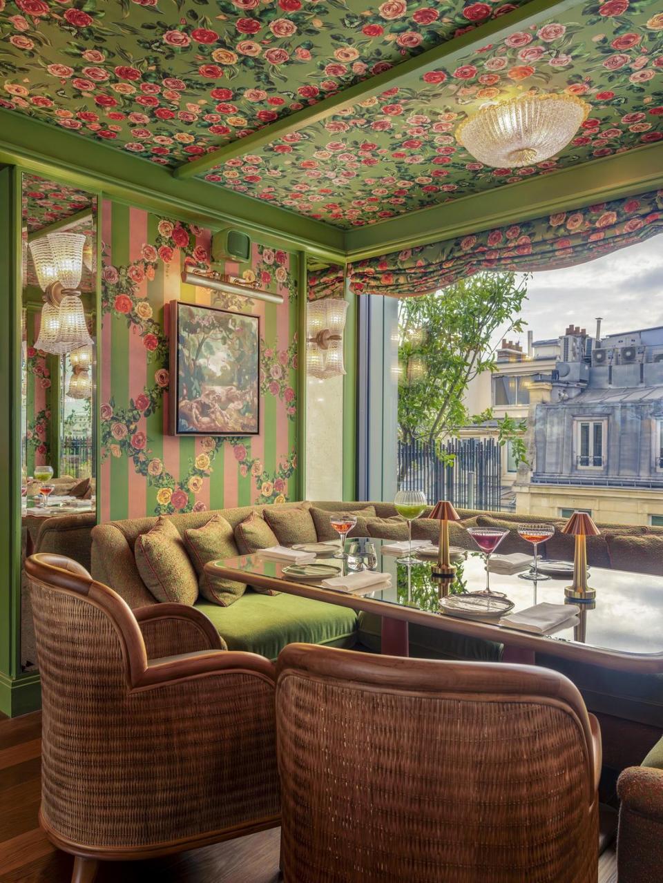 most beautiful hotels in paris