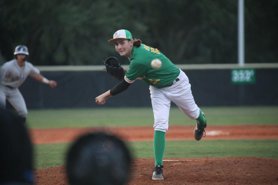 Fort Myers hosts Naples in a high school baseball matchup at Fort Myers High School on Wednesday, March 30, 2022.