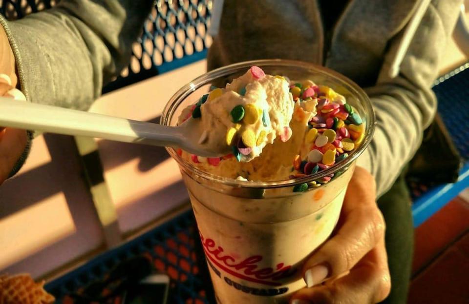 New Mexico: Caliche’s Frozen Custard (Las Cruces)