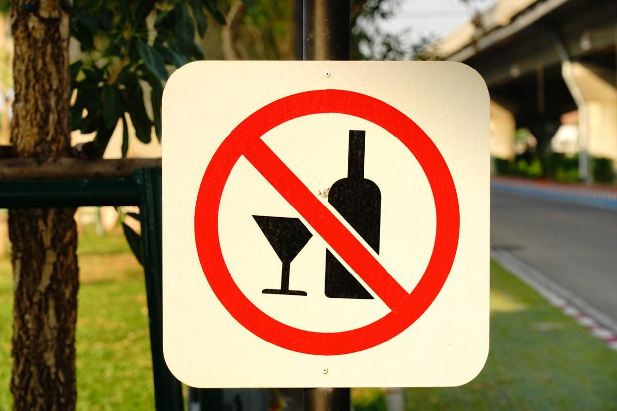 Arkansas Bans Booze 