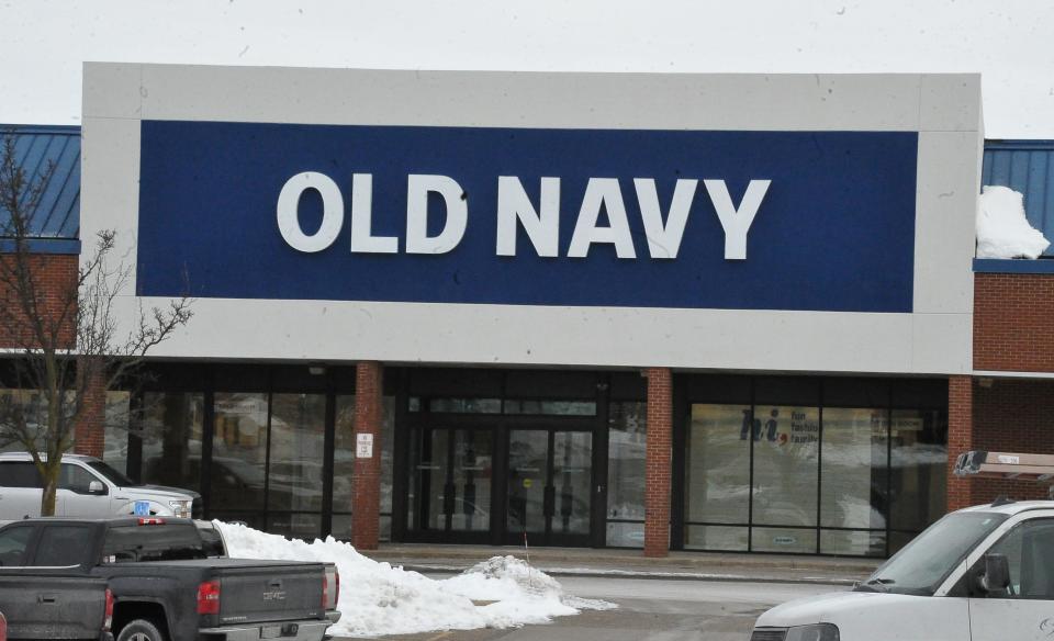 Old Navy has scheduled a soft opening on Wednesday, Feb. 2. It will officially open on Saturday, Feb. 5.