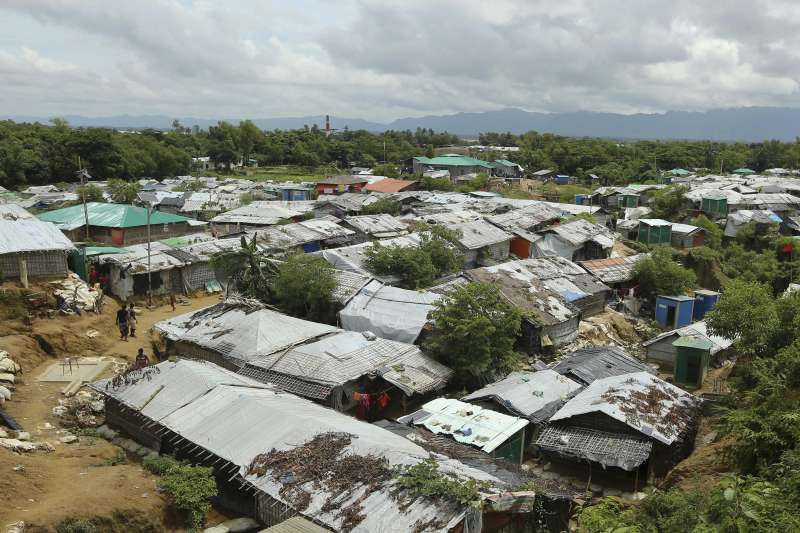 位於孟加拉的娜亞帕拉難民營，主要居住受緬甸軍隊迫害而逃來的羅興亞人。（AP）