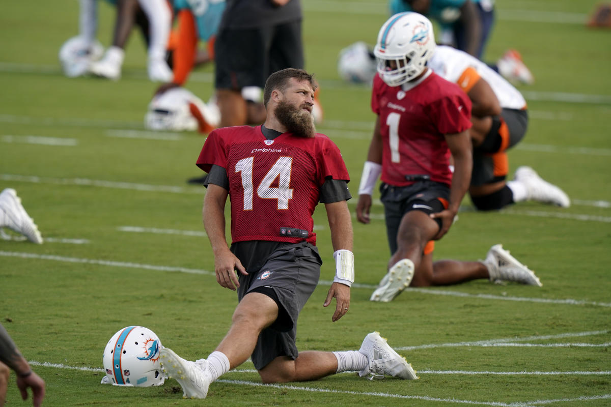 Dolphins quarterback fantasy camp battles 2020: Ryan Fitzpatrick