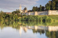 Comme pour l'Yonne et l'Eure, la proximité du Loiret avec Paris en fait un département particulièrement recherché, notamment par les familles.