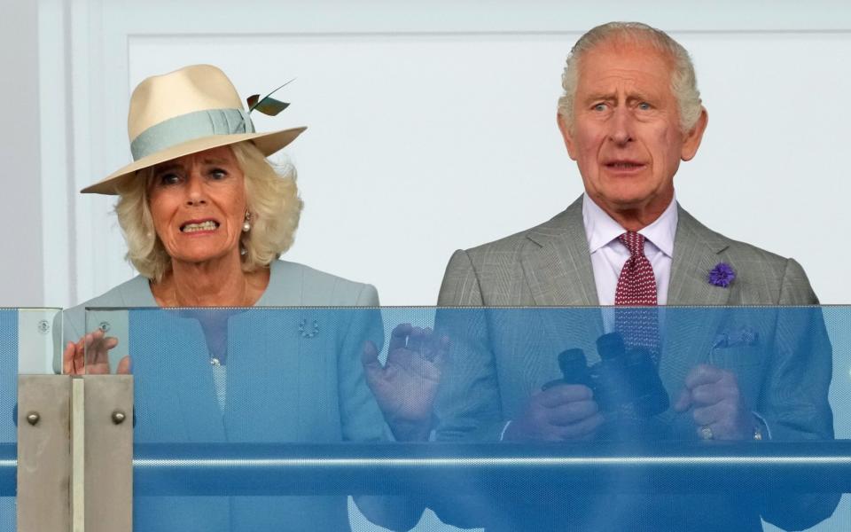King Charles III and Queen Camilla watch the St Leger - Frankie Dettori and royals' runner fall short in St Leger