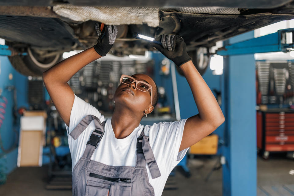 Trading not only provides a secure career path, but also a steadily increasing income.  Photo: Getty Images