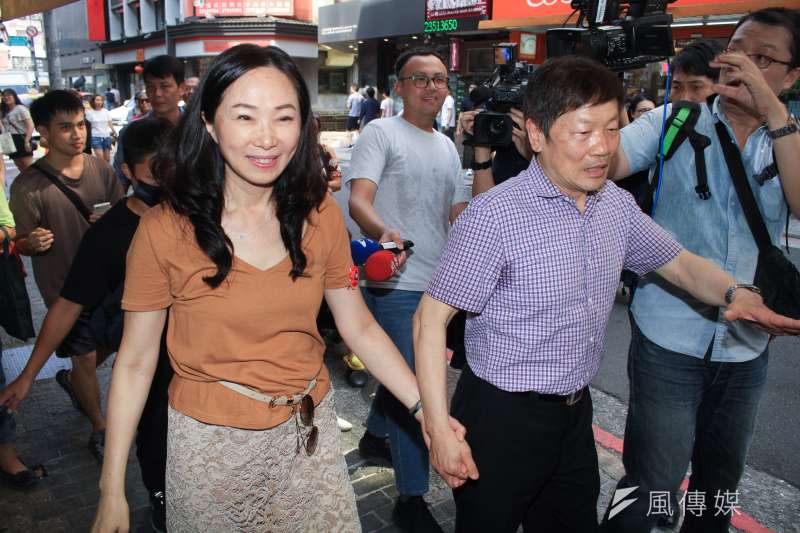 20190817-高雄市長夫人李佳芬（左）17日參訪永康街商圈，右為永康街商圈協進會理事長李慶隆。（蔡親傑攝）