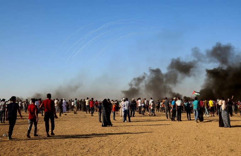 Protesters gather at the Israeli border in the southern Gaza Strip, where Israeli fire on August 10, 2018 left three Palestinians dead