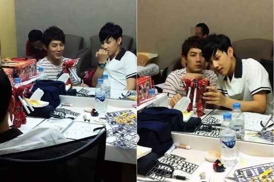 ZE:A′s Im Si Wan and Ryu Jin Pass the Time with Toy Robot