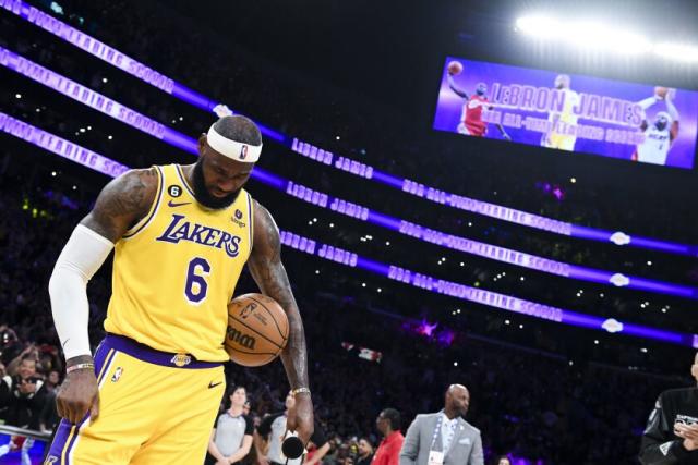 Granderson: Sure, LeBron James can break records  but what about the  Lakers?