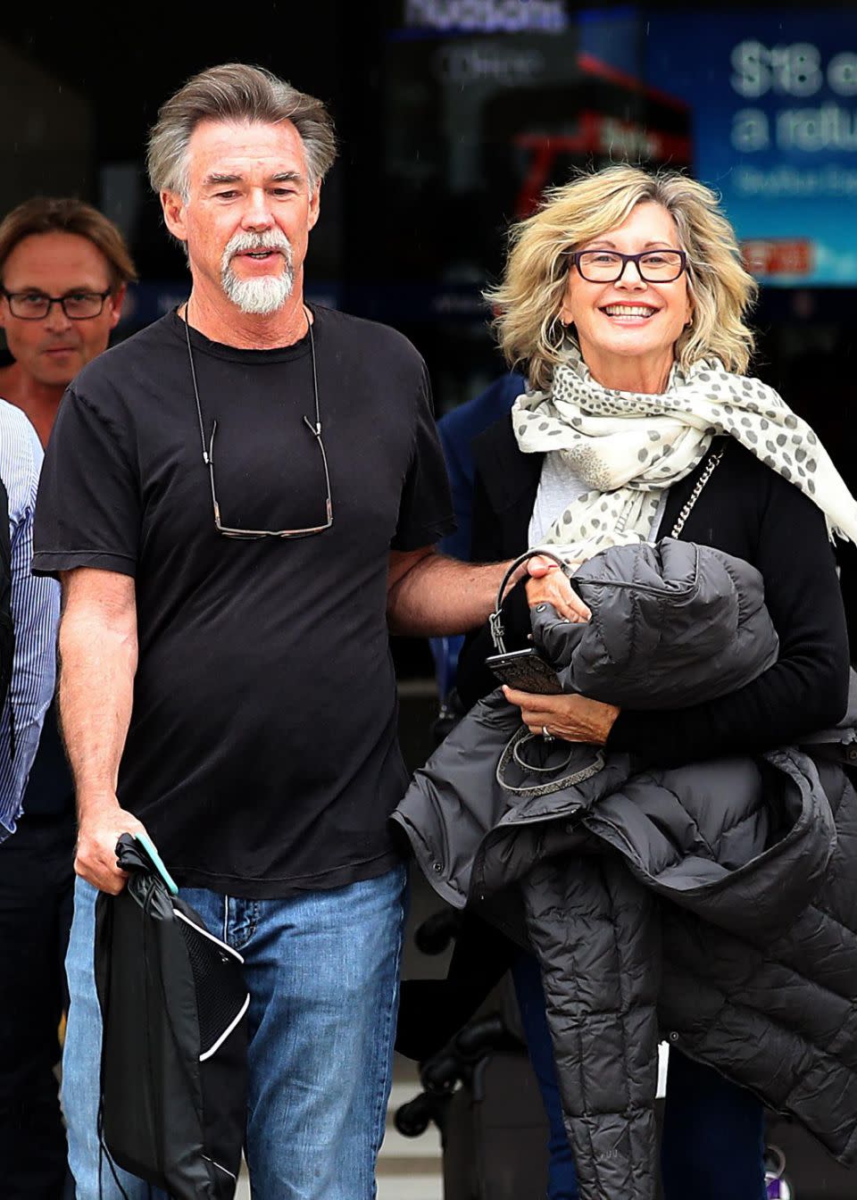 She beamed a big smile as she arrived at Melbourne airport looking fresh-faced dressed in a pair of jeans, black top and a snug scarf. Source: Diimex